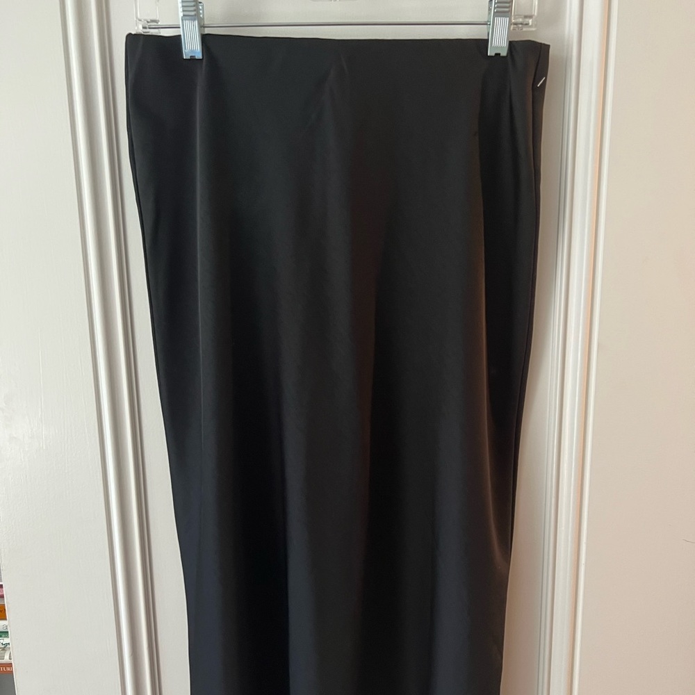 Target slip skirt